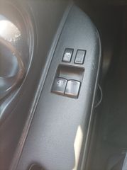 Nissan Micra 2012-thumb-3