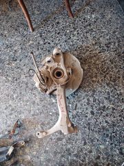 AUDI A 4 2002ΑΚΡΑΞΟΝΙΟ ΔΕΞΙ