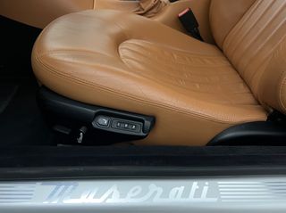 Maserati 4200 2002 GT-thumb-26
