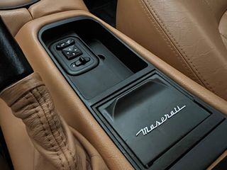 Maserati 4200 2002 GT-thumb-40