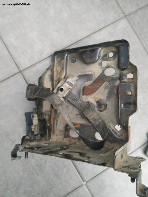 Ford Ka 2008-2016 βάση μπαταρίας