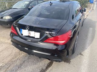 Mercedes-Benz CLA 45 AMG 2015-thumb-2