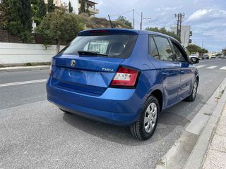 Skoda Fabia 2017 TDI 90hp Active 1.4-thumb-2