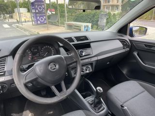 Skoda Fabia 2017 TDI 90hp Active 1.4-thumb-6