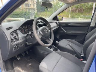 Skoda Fabia 2017 TDI 90hp Active 1.4-thumb-8
