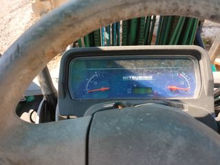 Mitsubishi 2010 FD-25-thumb-7