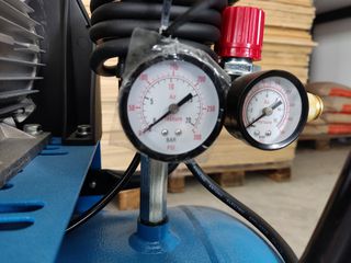 C.M.P./FIAM Μονοφασικό Κομπρεσέρ Αέρος με Ισχυ 2hp και Αεροφυλάκιο 100lt-thumb-2