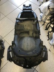 ΚΟΥΒΑΣ ΣΕΛΑΣ PIAGGIO X10-thumb-1
