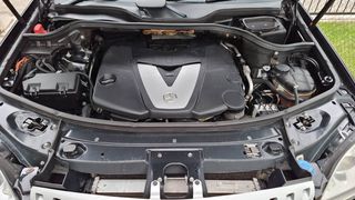 Mercedes ML κινητήρας και σασμάν. Νούμερο μηχανής 642.940 / 3000 κυβικά V6 Diesel