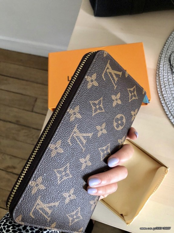 Louis Vuitton Zippy Monogram Wallet