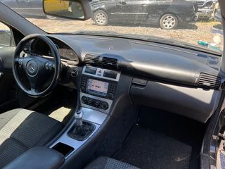 Mercedes C220 CDI ΟΛΟΚΛΗΡΟ ΓΙΑ ΑΝΤΑΛΛΑΚΤΙΚΑ-thumb-5