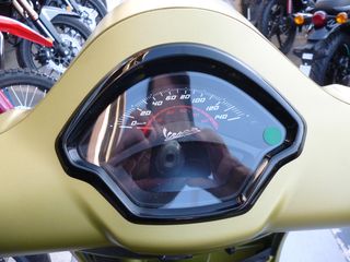 Vespa GTS 125 2026 SUPERSPORT MY26 + Accessories Pack !!!!-thumb-6