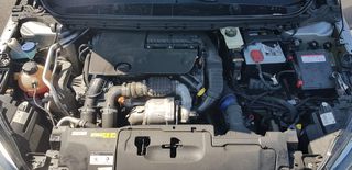 Peugeot 308 2017-thumb-8