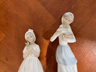 2 Αγαλματάκια Πορσελάνης  σε στυλ Lladro 