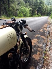 Suzuki GS 750 1977 D-thumb-2
