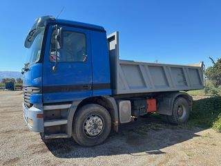 Ανατροπή Mercedes-Benz 1999 2040-thumb-1
