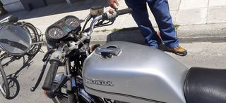 Honda CB 250 1981 N 250-thumb-1