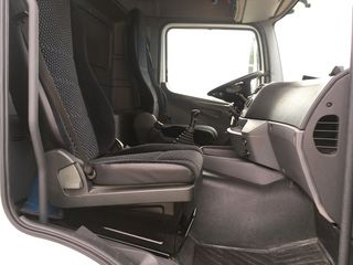 Ψυγείο Mercedes-Benz 2011 Axor-thumb-10