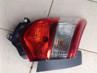 Toyota yaris φανάρια πίσω-thumb-1