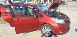 Toyota Yaris 2013-thumb-12