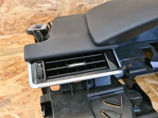 RANGE ROVER VELAR ΑΕΡΑΓΩΓΟΙ ΤΑΜΠΛΟ-thumb-1