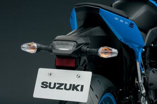 Suzuki GSX 8S 2024-thumb-4