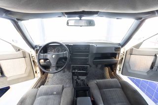 Alfa Romeo Alfa 75 1991-thumb-21