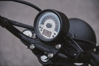 UM 2026 RENEGADE SPORT 125 i CBS UM Made in USA Δωρεάν Μεταφορά!!!-thumb-18