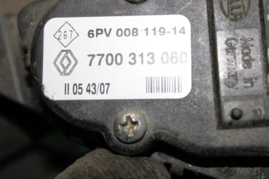 Πετάλι ηλεκτρικού γκαζιού  NISSAN PRIMASTAR (2002-2006)  7700 313060 6PV008119-14