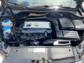 Volkswagen Golf 2010 GTI DSG F1-thumb-24