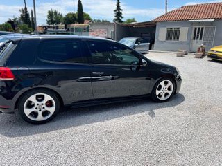Volkswagen Golf 2010 GTI DSG F1-thumb-3