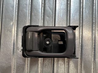 Χερούλι πόρτας εσωτερικά εμπρός αριστερά Nissan Micra K11 93-02