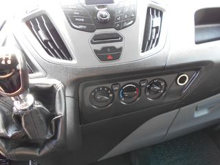 Κλούβα Ford 2016 transit custom-thumb-1