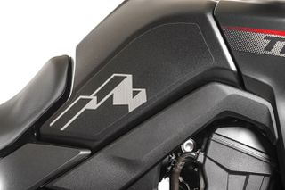 Μαύρα Αυτοκόλλητα Ρεζερβουάρ Γνήσια Honda Για Transalp 750 202308P70-MLC-D00ZB