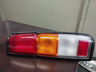 ΦΑΝΑΡΙ ΠΙΣΩ ΔΕΞΙ 40CM ΓΙΑ NISSAN P/U (D21) 2WD-4WD MONT 92-97
