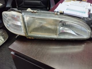 ΦΑΝΑΡΙ ΕΜΠΡΟΣ ΔΕΞΙ ΓΙΑ FORD MONDEO 93-96