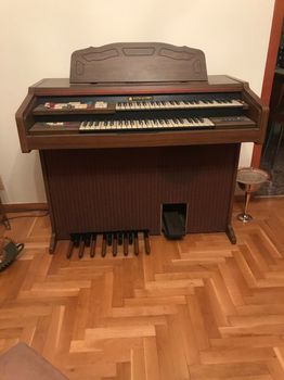 Hammond Organ