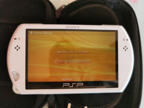 PSP GO ΚΟΝΣΟΛΑ