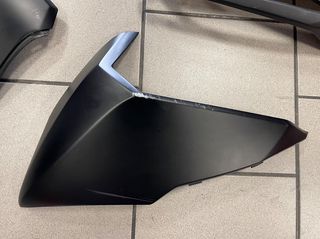 ΔΙΑΦΟΡΑ ΠΛΑΣΤΙΚΑ KAWASAKI J300 J-300 J - 300-thumb-1