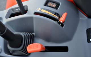 Τρακτέρ Kubota 2025 M4063-thumb-3
