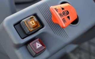 Τρακτέρ Kubota 2025 M4063-thumb-4