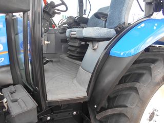 Τρακτέρ New Holland 2007 t6010plus-thumb-15
