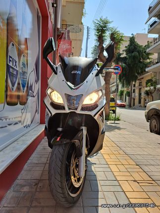 Aprilia SRV 850 '13