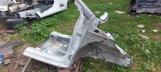 yaris toyota 16-19 θολος -ραμφος-κολονα δεξια -αρ-thumb-1