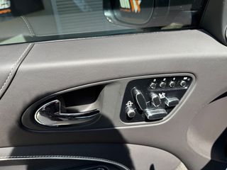 Jaguar XK 2012 JAGUAR XKRS-thumb-35