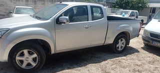 Isuzu '12 D MAX 2.5TD