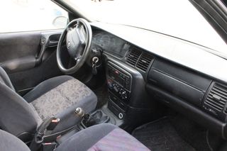 Opel Vectra 1996-thumb-4