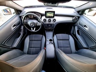 Mercedes-Benz GLA 180 2015 GLA 180d Sensation 7G-DCT AUTOMATIC FULL EXTRA-thumb-14