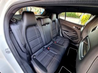 Mercedes-Benz GLA 180 2015 GLA 180d Sensation 7G-DCT AUTOMATIC FULL EXTRA-thumb-22