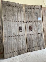 Παλιές ξύλινες μασίφ πόρτες , εξώπορτες μεσοπορτες 
